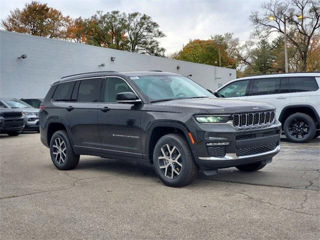 new 2024 Jeep Grand Cherokee L car, priced at $41,571