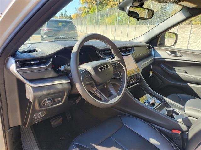 new 2024 Jeep Grand Cherokee L car, priced at $41,571