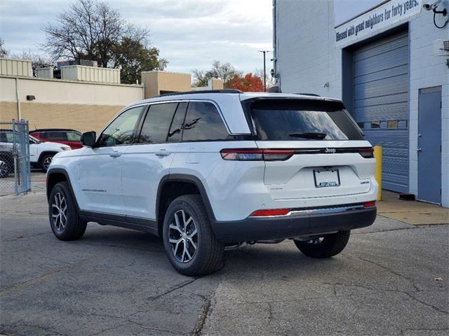 new 2024 Jeep Grand Cherokee car, priced at $37,200