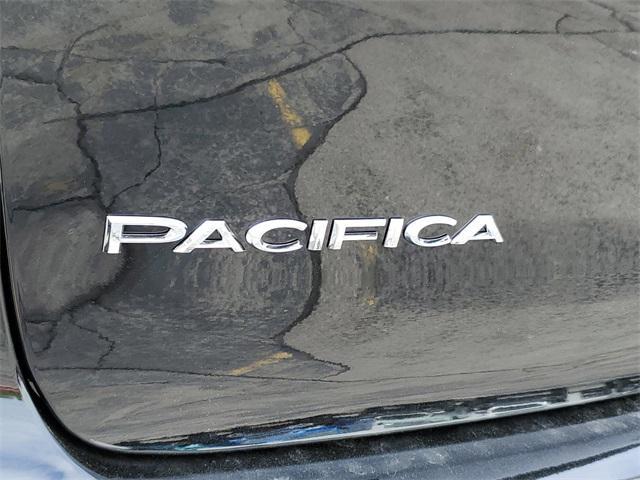 new 2024 Chrysler Pacifica car, priced at $43,796