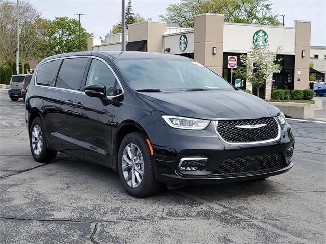 new 2024 Chrysler Pacifica car, priced at $43,796