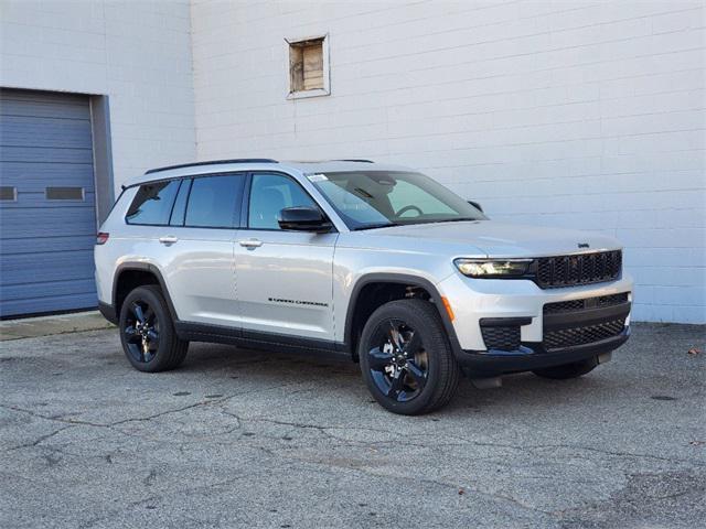 new 2024 Jeep Grand Cherokee L car, priced at $42,014