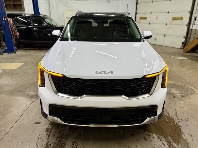 used 2024 Kia Sorento car, priced at $31,559