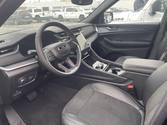 new 2024 Jeep Grand Cherokee L car, priced at $42,014