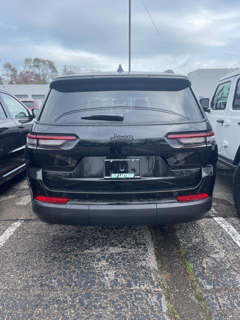 new 2024 Jeep Grand Cherokee L car, priced at $42,014