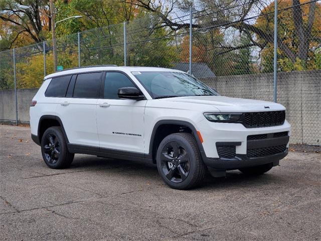 new 2024 Jeep Grand Cherokee L car, priced at $41,505