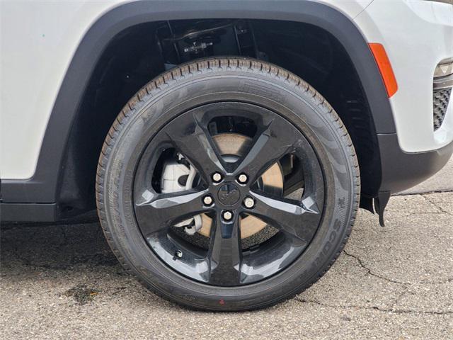 new 2024 Jeep Grand Cherokee car, priced at $44,180