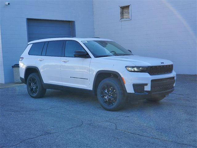 new 2024 Jeep Grand Cherokee L car, priced at $39,599