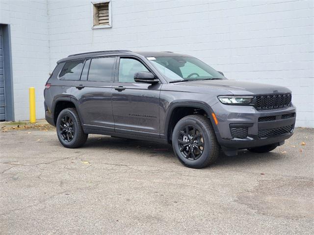 new 2024 Jeep Grand Cherokee L car, priced at $39,608