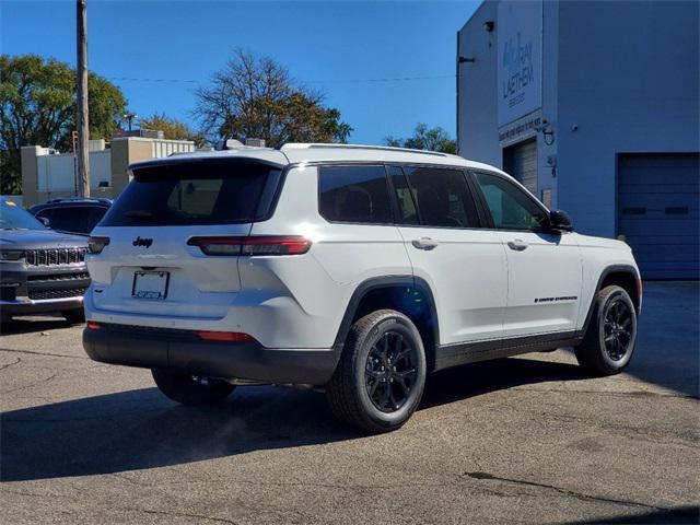 new 2024 Jeep Grand Cherokee L car, priced at $39,099