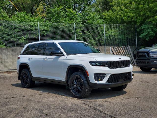 used 2023 Jeep Grand Cherokee car, priced at $32,495