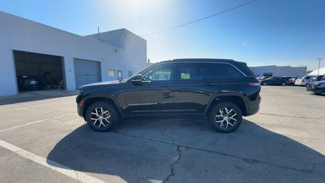 new 2024 Jeep Grand Cherokee car, priced at $41,209