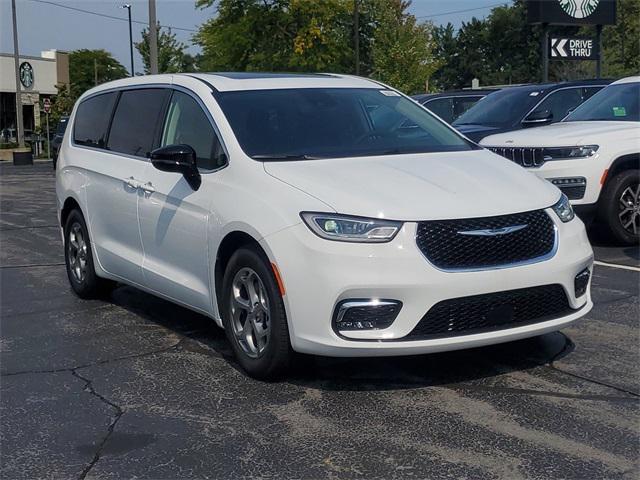 new 2024 Chrysler Pacifica car, priced at $41,393