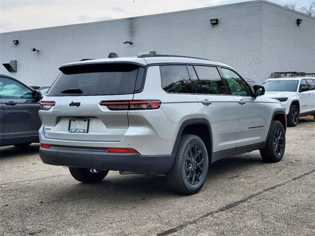 new 2024 Jeep Grand Cherokee L car, priced at $39,608