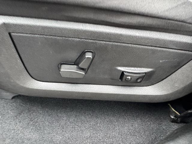 used 2022 Ram 1500 Classic car, priced at $26,933