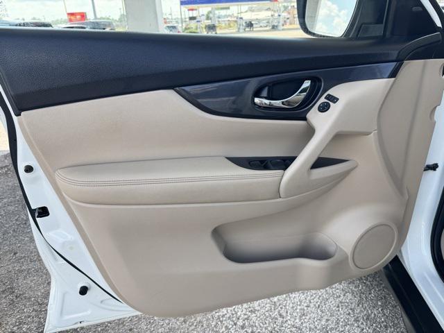 used 2019 Nissan Rogue car, priced at $17,931