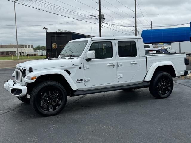 used 2023 Jeep Gladiator car, priced at $44,906