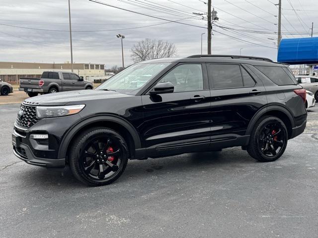 used 2024 Ford Explorer car, priced at $50,914