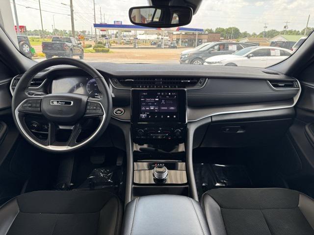 used 2024 Jeep Grand Cherokee car, priced at $38,910