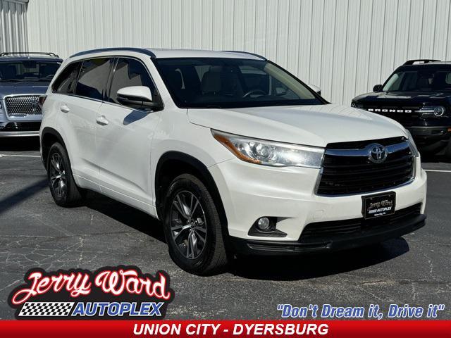 used 2016 Toyota Highlander car, priced at $15,967