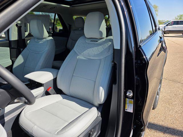 new 2025 Ford Explorer car, priced at $56,227