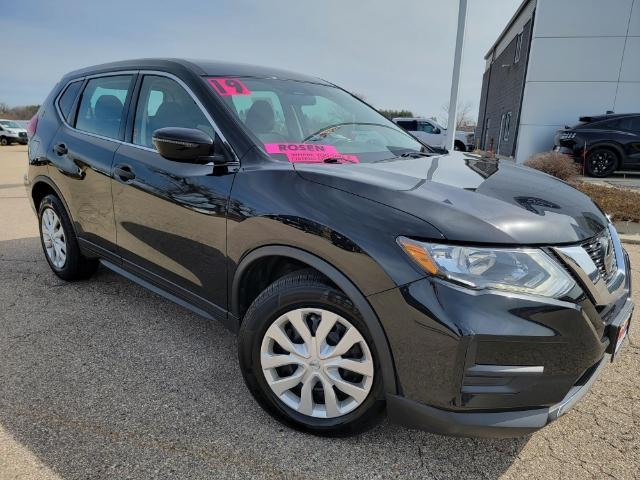 used 2019 Nissan Rogue car, priced at $15,970