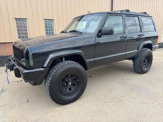 used 2001 Jeep Cherokee car, priced at $10,995