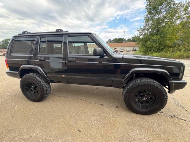 used 2001 Jeep Cherokee car, priced at $10,995