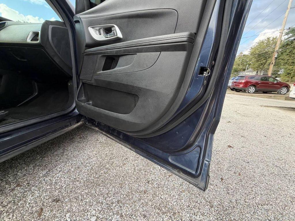 used 2017 Chevrolet Equinox car, priced at $4,995