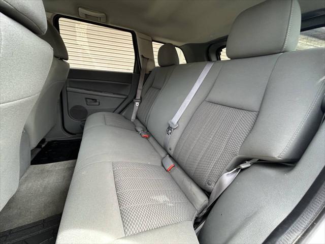 used 2006 Jeep Grand Cherokee car, priced at $3,995