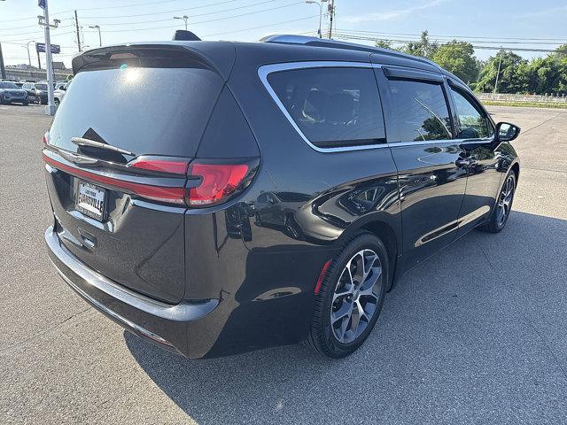 used 2021 Chrysler Pacifica car, priced at $19,990