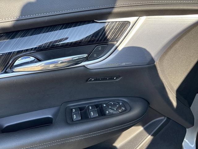 used 2024 Cadillac XT6 car, priced at $46,990