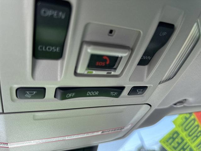 used 2023 Toyota Highlander car, priced at $37,990