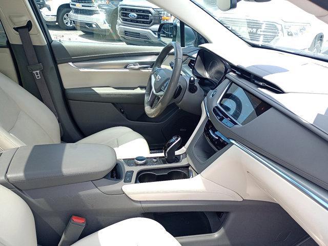 used 2021 Cadillac XT5 car, priced at $28,792