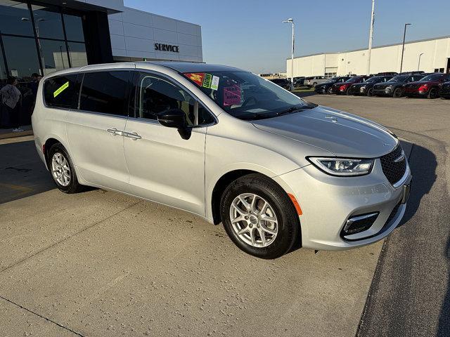 used 2024 Chrysler Pacifica car, priced at $30,990