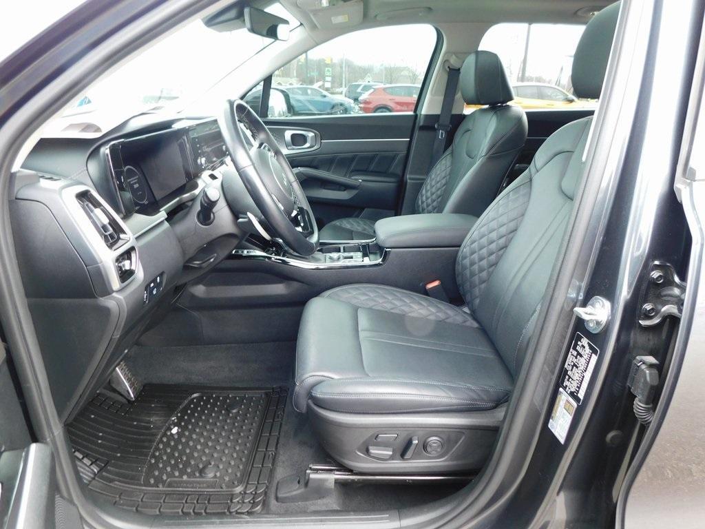 used 2022 Kia Sorento car, priced at $30,785