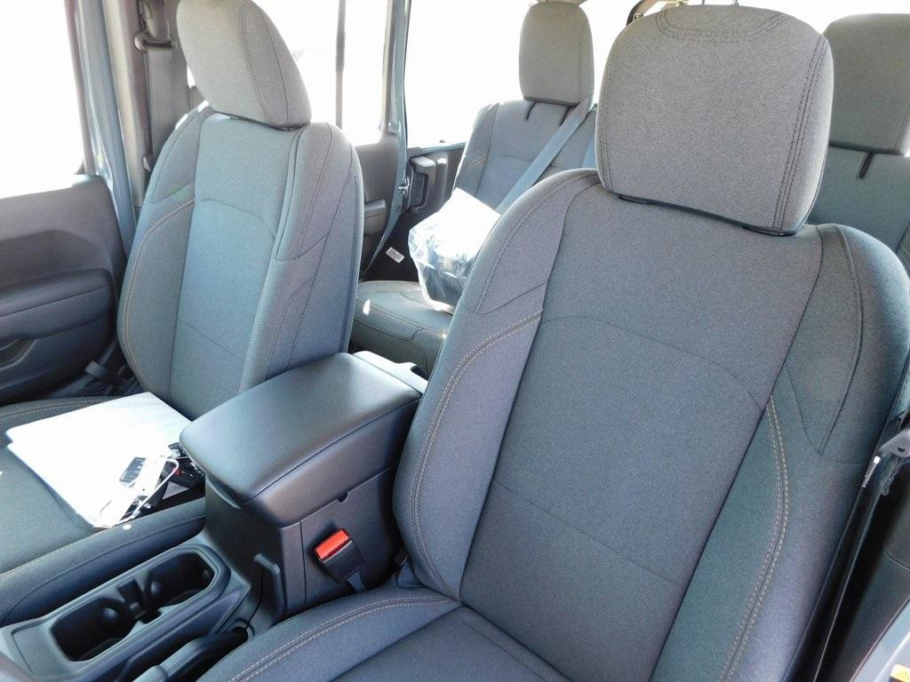 new 2025 Jeep Wrangler car, priced at $42,141