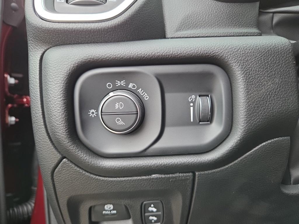 new 2025 Ram 1500 car, priced at $47,996