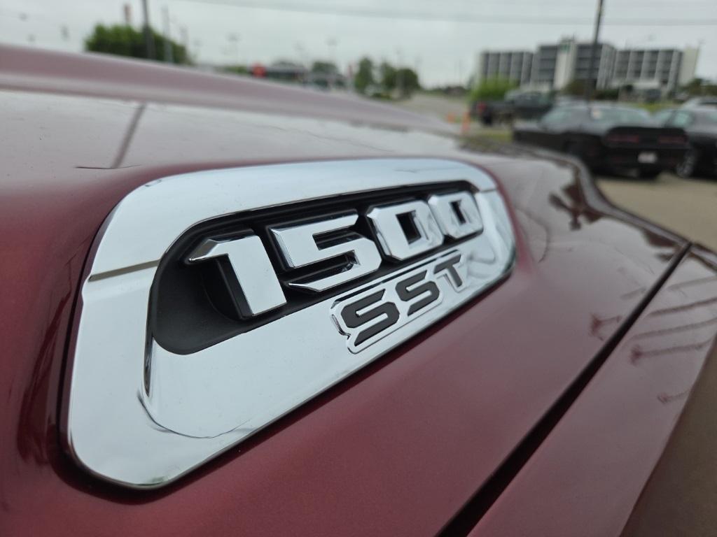 new 2025 Ram 1500 car, priced at $47,996