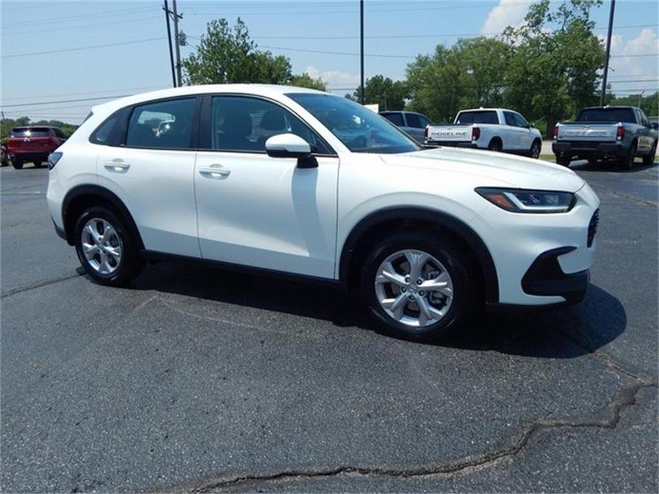 new 2025 Honda HR-V car, priced at $28,405