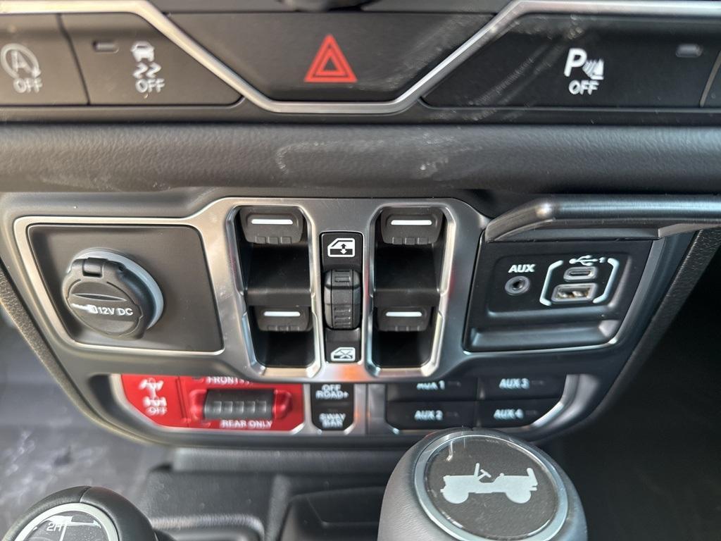 new 2025 Jeep Wrangler car, priced at $68,160