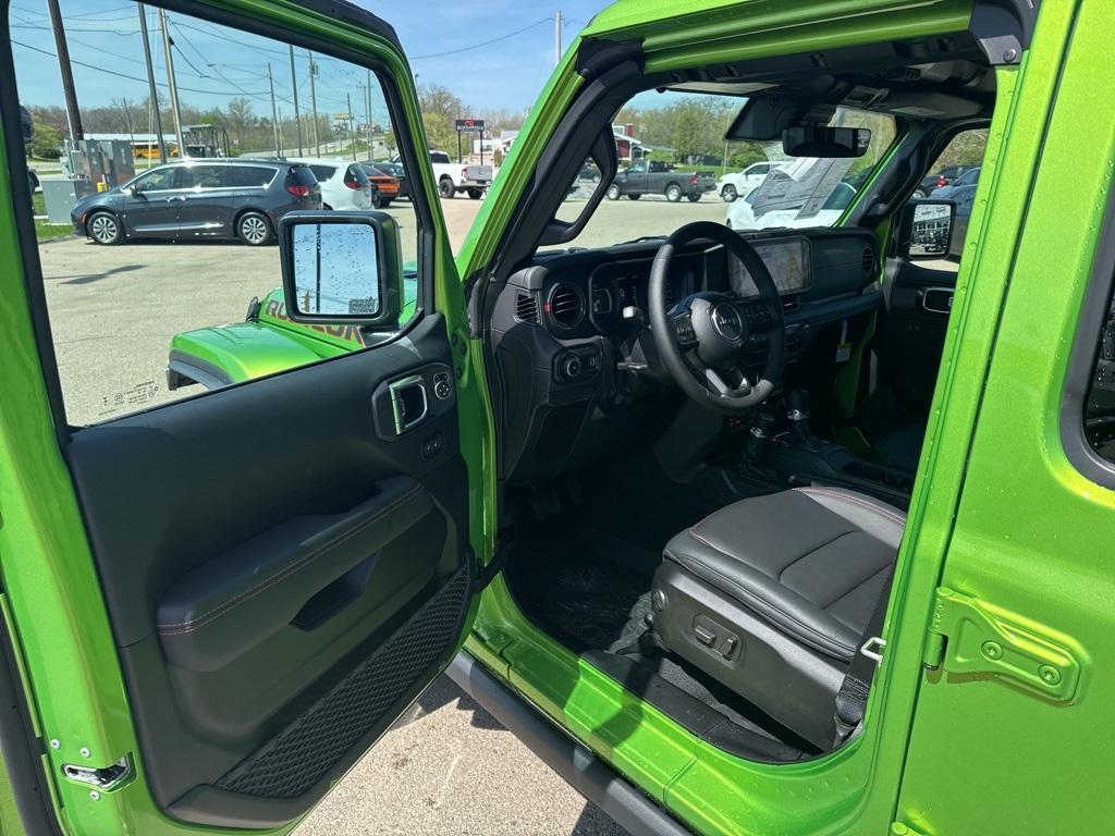 new 2025 Jeep Wrangler car, priced at $68,160