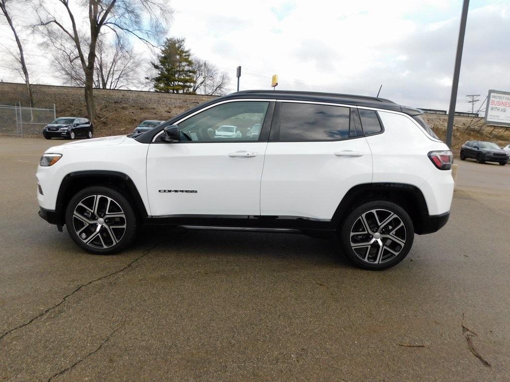 new 2024 Jeep Compass car, priced at $32,495