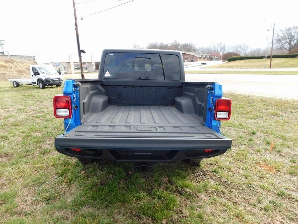 new 2024 Jeep Gladiator car, priced at $48,843