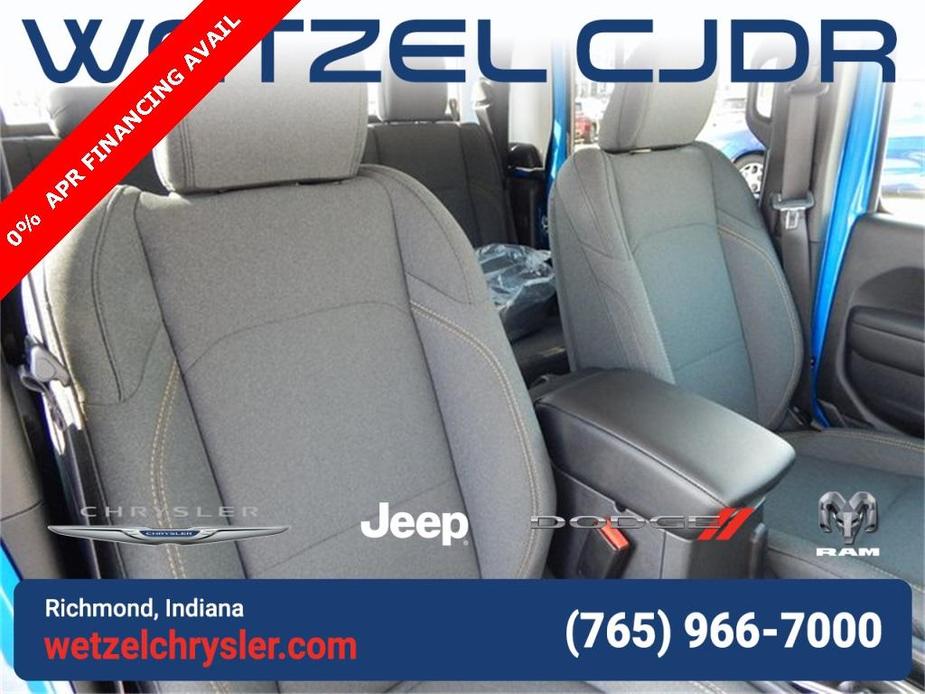 new 2024 Jeep Gladiator car, priced at $41,595