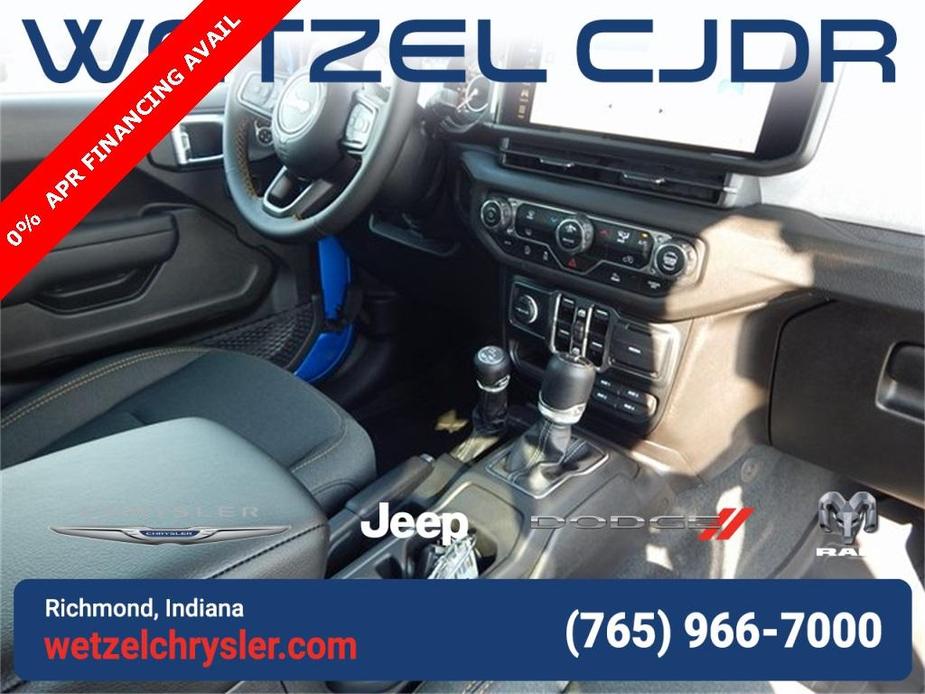 new 2024 Jeep Gladiator car, priced at $41,595