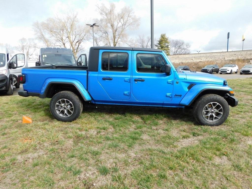 new 2024 Jeep Gladiator car, priced at $48,843