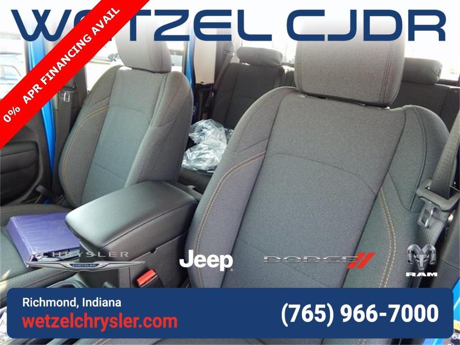 new 2024 Jeep Gladiator car, priced at $41,595