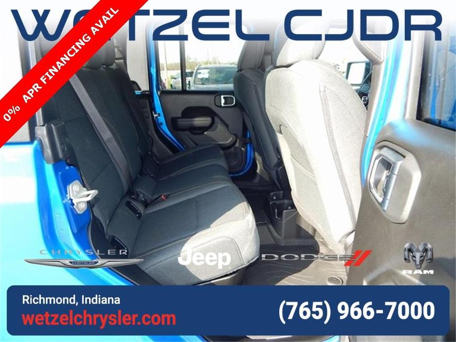 new 2024 Jeep Gladiator car, priced at $41,595