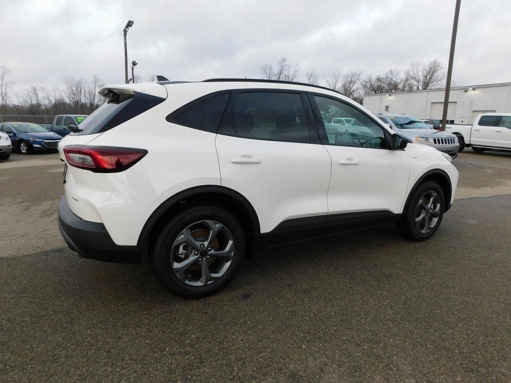 new 2025 Ford Escape car, priced at $33,499